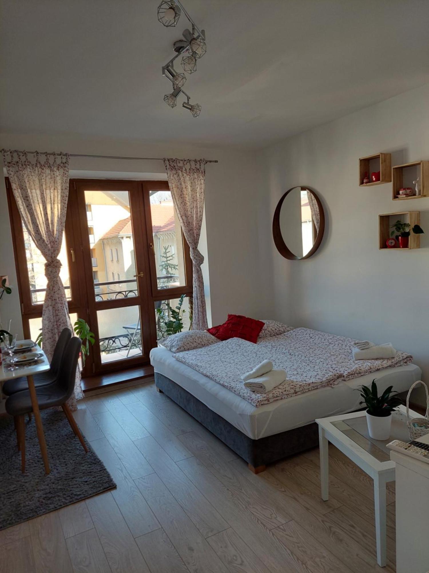 Emily Apartment Caşonia Cameră foto